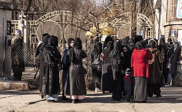 阿富汗女大生被禁止上學